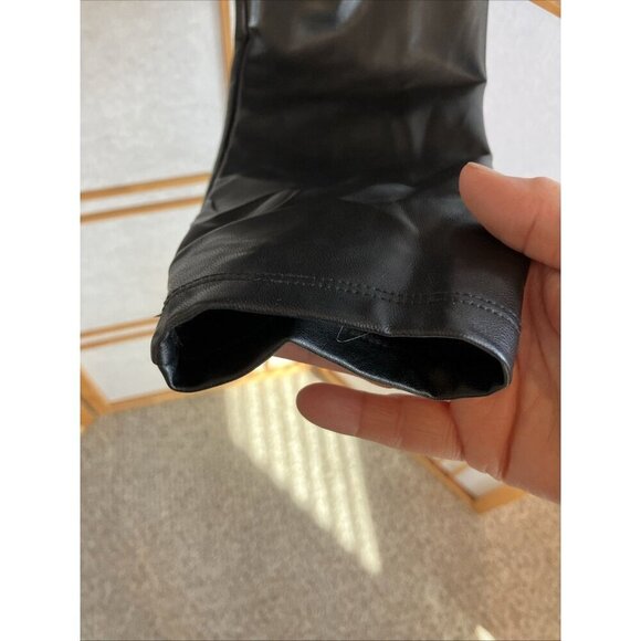 Abercrombie & Fitch Black Faux Leather Pull On Leggings Small, MSRP $88 - Picture 5 of 6